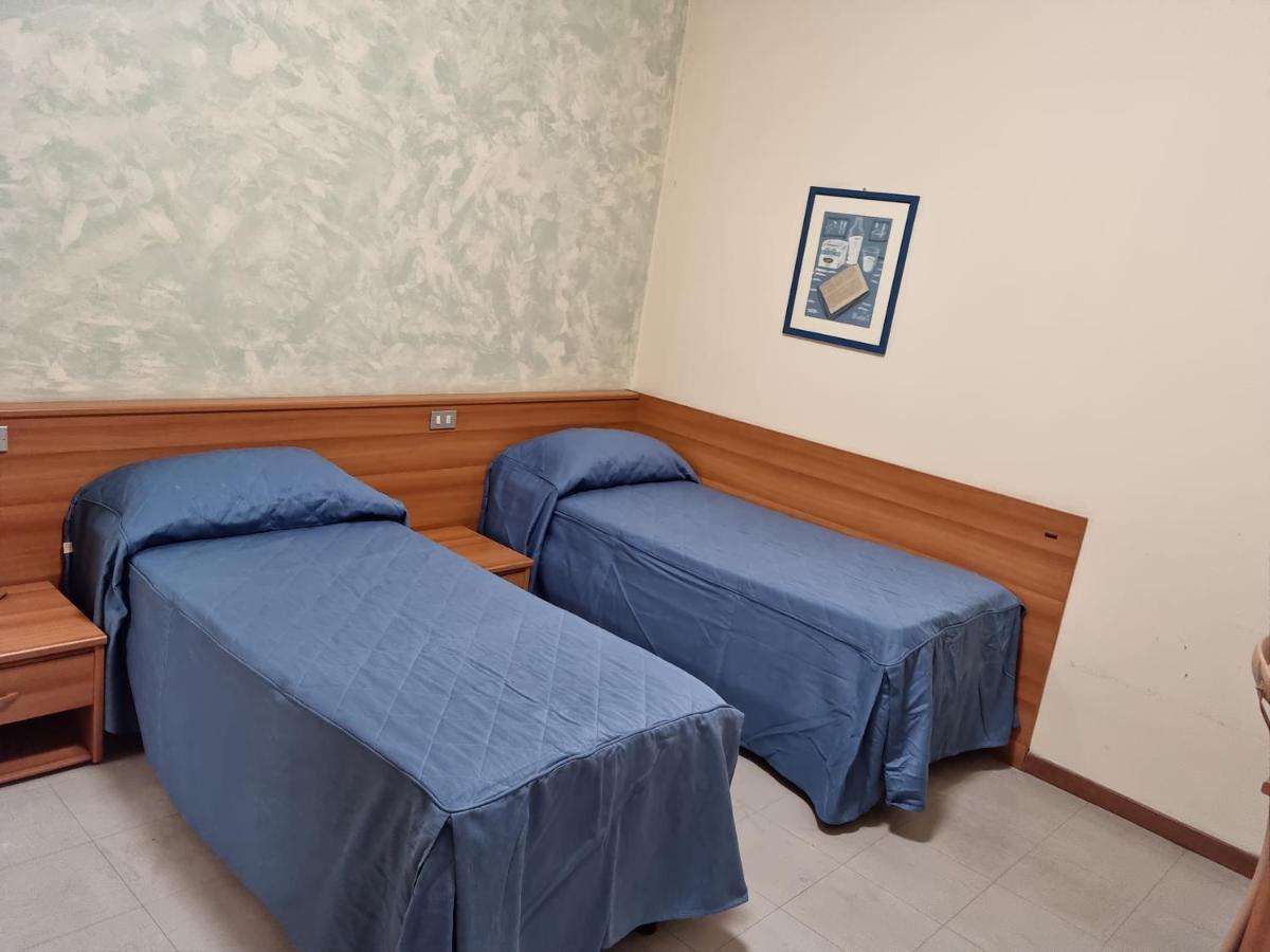 Hotel La Nuova Pergoletta Orvieto Esterno foto
